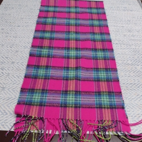 Pink Plaid Cashmere Scarf - Picture 3 of 6
